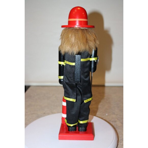 Nutcracker - New York Firefighter - 12" - Picture 3 of 5